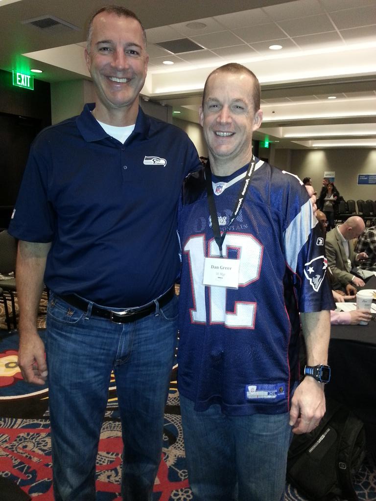 DanielIGreer's tweet photo. Company rivalry!  @ExtraHop http://t.co/teyRlc34Pa