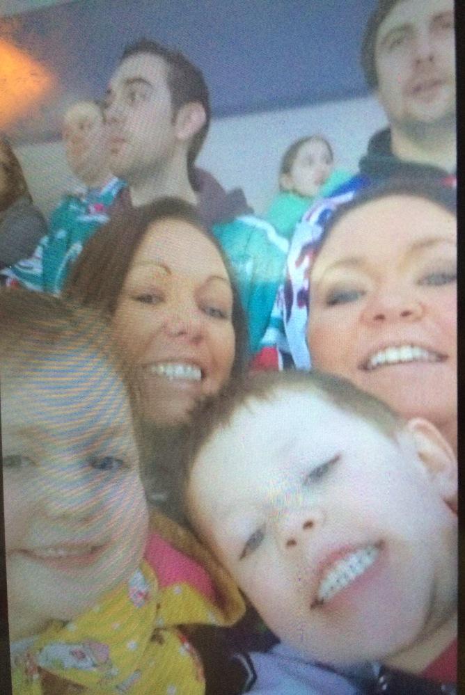 NiketaMcC's tweet photo. #giantselfie http://t.co/9OveygxRnq