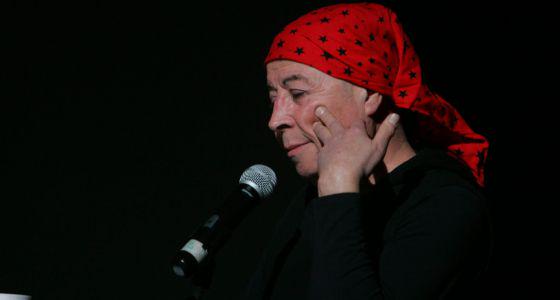 elpais_cultura's tweet photo. Muere el chileno Pedro Lemebel http://t.co/xX96SY060O Fue referente de la literatura contestataria http://t.co/pcbYnpSi2S