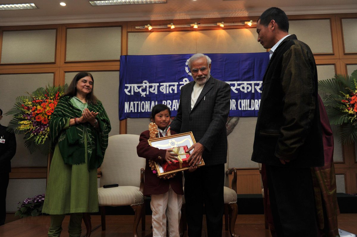 Narendra Modi tweet media