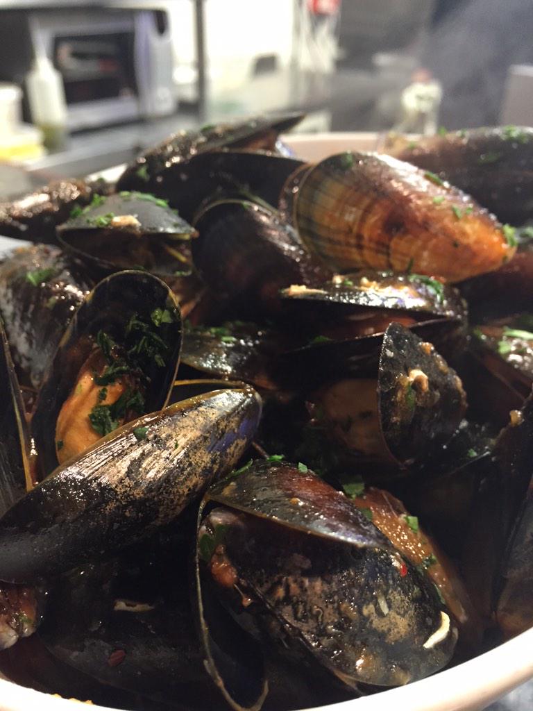 ciaobellini's tweet photo. Moules Provençal, Lobster Ravioli, and Pannacotta with raspberry coulis to finish. #takemetobellini #takemetonight http://t.co/WQtrgRtMfJ