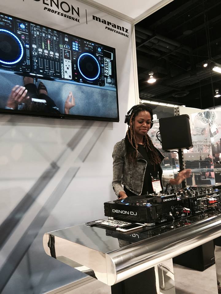 denon_dj's tweet photo. The @denon_dj booth at #NAMM2015 with @DjPanamami w/ #SC2900's & #DNX1600 mixer http://t.co/kv5lBOkVSp