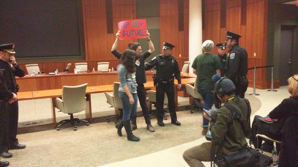 OHStudentUnion's tweet photo. BREAKING: 3 members of the union and @OUfckrapecultur were arrested for disrupting the #boredoftrustees meeting! http://t.co/JNuaO4wMDf