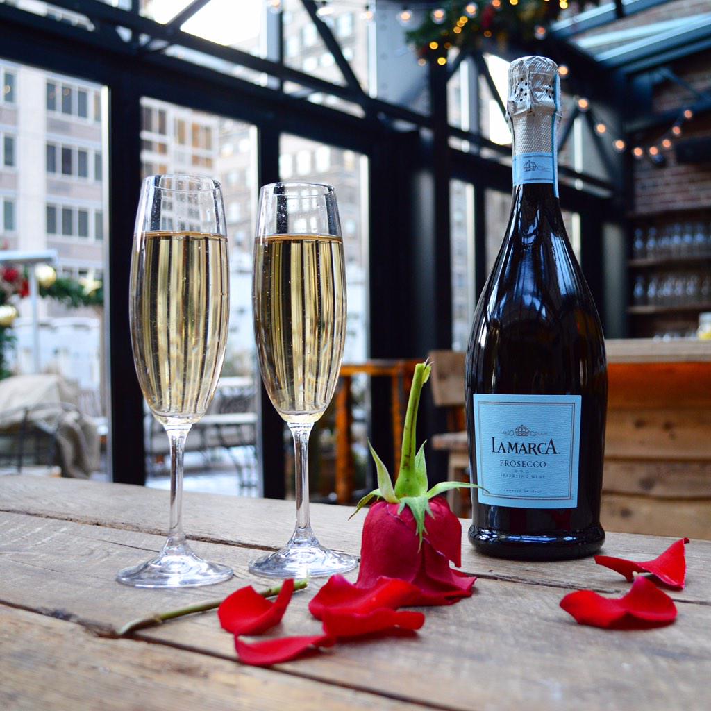RefineryRooftop's tweet photo. A Valentine's Day brunch for the girls: unlimited Champagne, Bloody Mary bar, DJ, and some special surprises 💌 http://t.co/13igR1jNNR