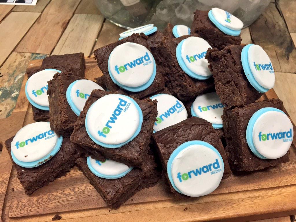 Paul_Framp's tweet photo. Another celebration at the end of a great #havastogether week as we launch #ForwardMedia our @O2 agency brand http://t.co/LhFR4c98mR