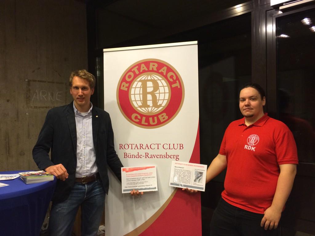 RotaractBuendeR's tweet photo. #HerBi Berufsmesse in Herford http://t.co/bLgOLh3O0s