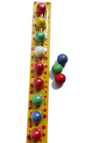 TesUnAncienSi_'s tweet photo. Qui se souvient de ces chewing-gums avec le goût qui durait 1min 55sec ? 😂 http://t.co/LvWcHmIzrI