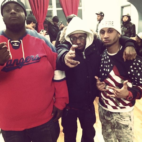 REALTeamFire's tweet photo. Look out for the next episode of @16orBetter! @GrimeeHPSG @1GOD1ALIAS @iamunkasa #TeamFire #DarkAgeEnt #16orBetter http://t.co/xc5YmhME19