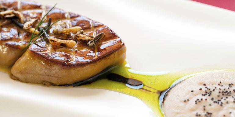 munchies's tweet image. A farmer may have found an ethical way to produce foie gras: bit.ly/1zDncrP