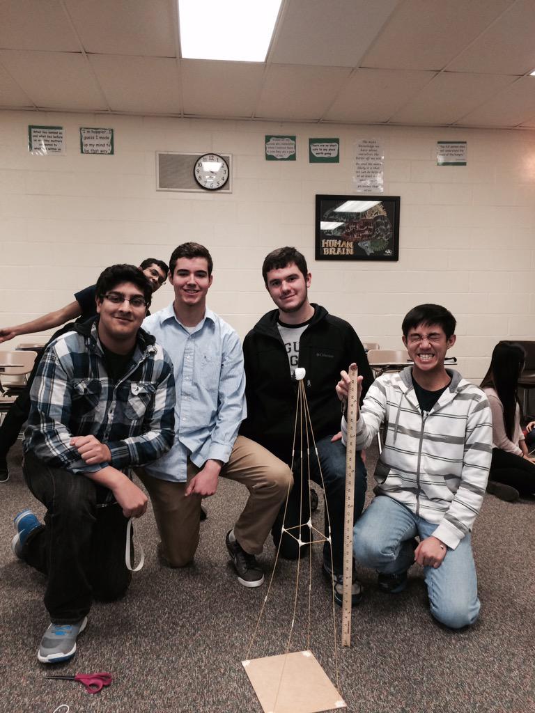 HeatherSchroed9's tweet photo. Marshmallow challenge winner 38 in 3rd hour! #FHSPsych http://t.co/A2KaEJPRtJ