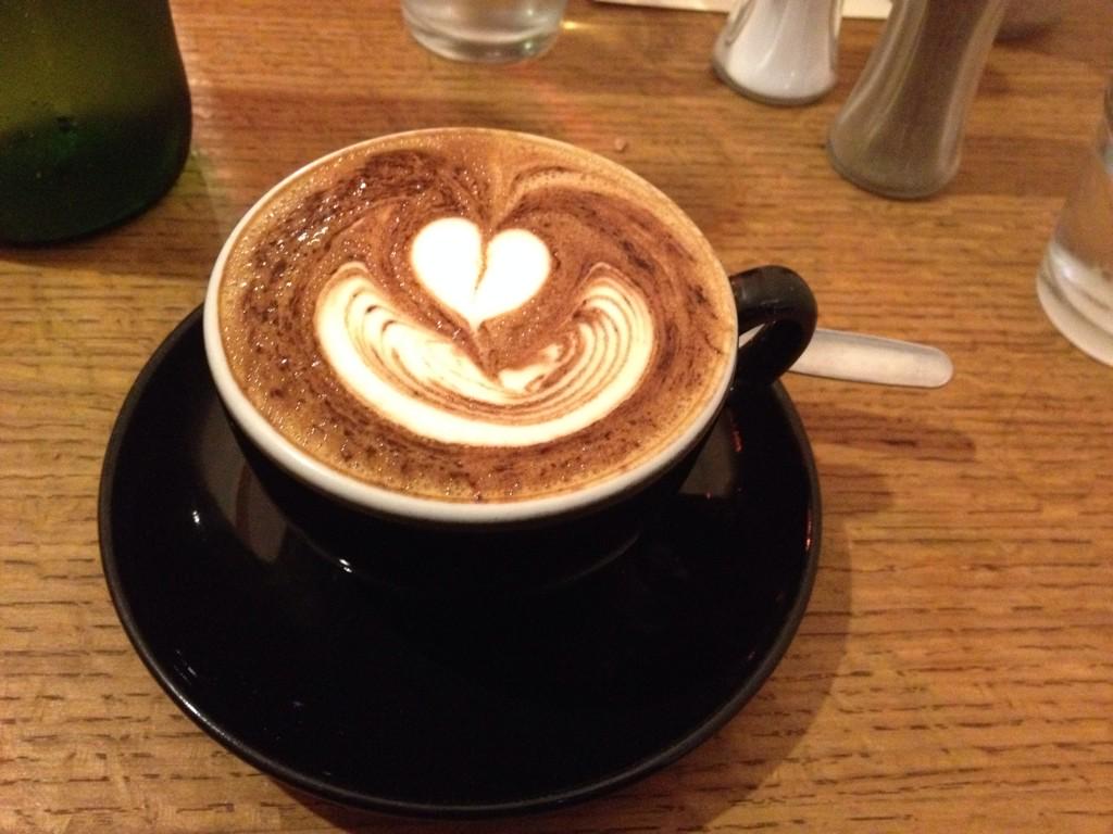 LJ__Howard's tweet photo. Coffee catch ups with @mandy87air always motivate me! She's fiercely independent πβ€οΈπ₯ #BossOfEverything http://t.co/HHSaoRNtKZ
