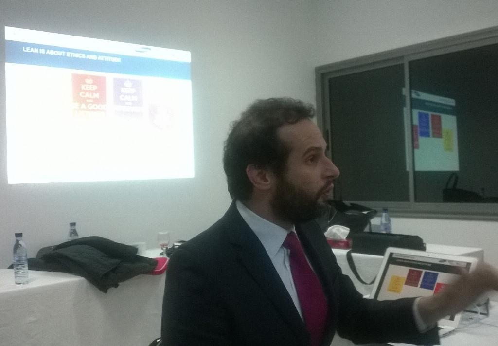 LeilaCharfi's tweet photo. Keep calm & stay humble says @twittingBB #SamsungFastTrack @YSBTunisie @Samsung_Tunisie @ESPRITTN http://t.co/wyEPZxZY5z