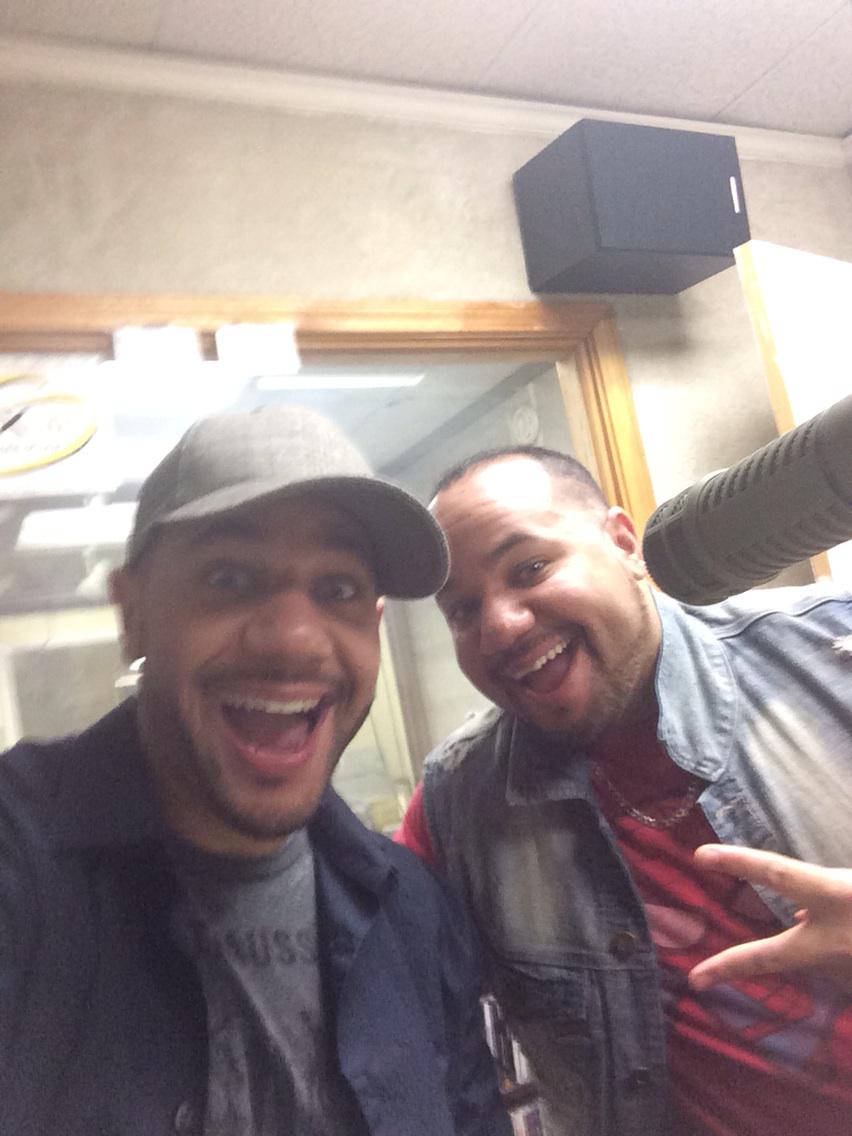 kirkandkellen's tweet photo. Ahhhh!! Our single "Nothing w/o You" is going National!!!! Somebody pinch us!!!
#dream #prov3:5-6 #mix101.5 http://t.co/r6SIXsy4pH