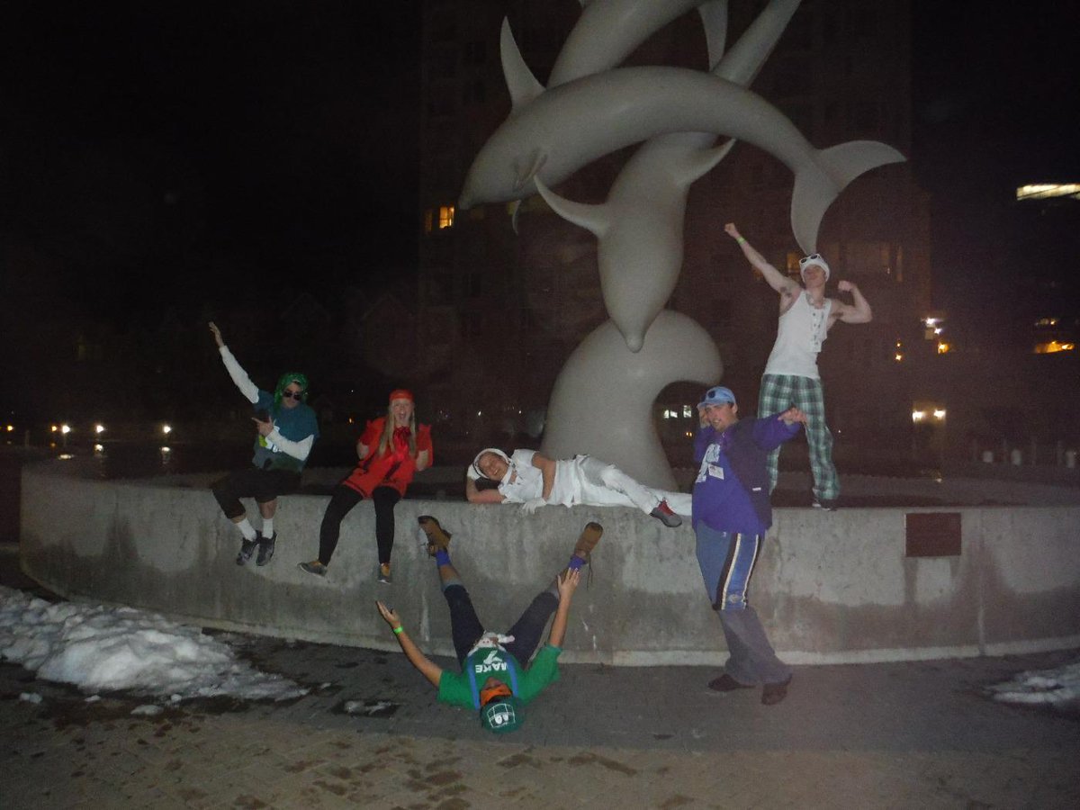 LTUtoboggan's tweet photo. #gnctrFINS http://t.co/MFJwUdVPvb