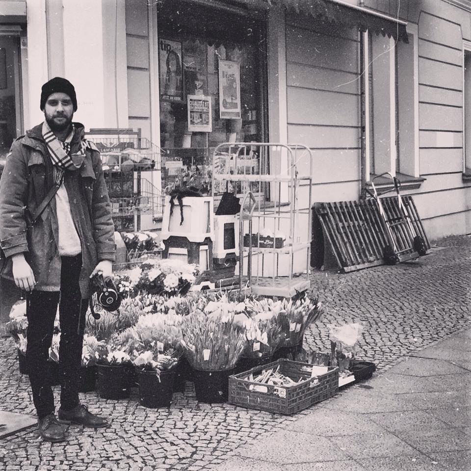 fullaxband's tweet photo. Ohne Spaß.. soooo kalt in Berlin!

Übrigens: Freitag 13.02. spielen wir live in Kassel im Unten!! http://t.co/YsZGNSac5l