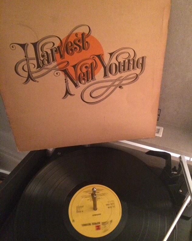 ohydetetley's tweet photo. Some quality #listening to help wrap up the week #neilyoung #weekend http://t.co/qzCSQrH6oj