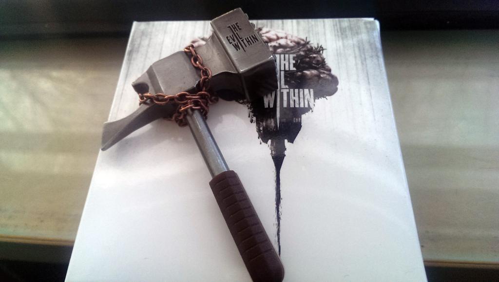 OhImLaughin's tweet photo. This bottle opener looks awesome #SellTo http://t.co/HFdHktEF49