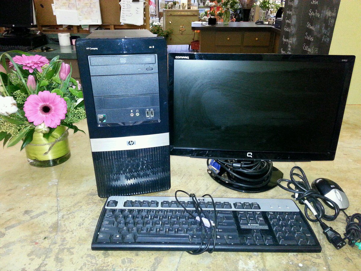 MRFloral's tweet photo. #computersforsale40$  We have a few computers for sale $40 each. http://t.co/mBHsEw2RaJ