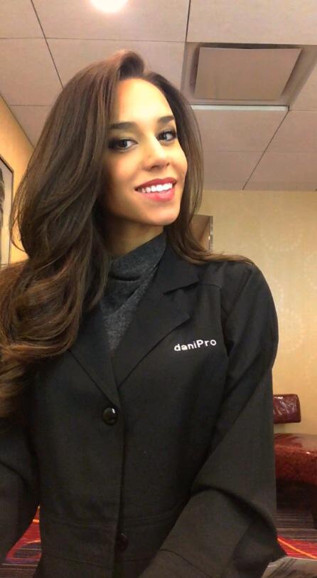THECADDYGIRLS's tweet photo. Kyra our model rocking #Danipro at the New York Podiatry conference all weekend. #NYC #Tradeshowmodel #caddygirls http://t.co/bamv18VG3V