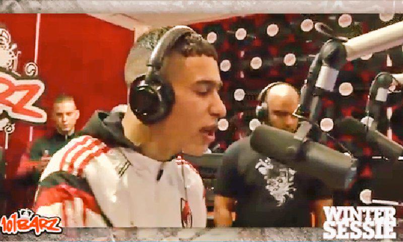 shab055's tweet photo. Je kan haten wat je wilt maar @Seffelinie  kilt die hele 101barz sessie Respect!! http://t.co/4b88sSVZZR