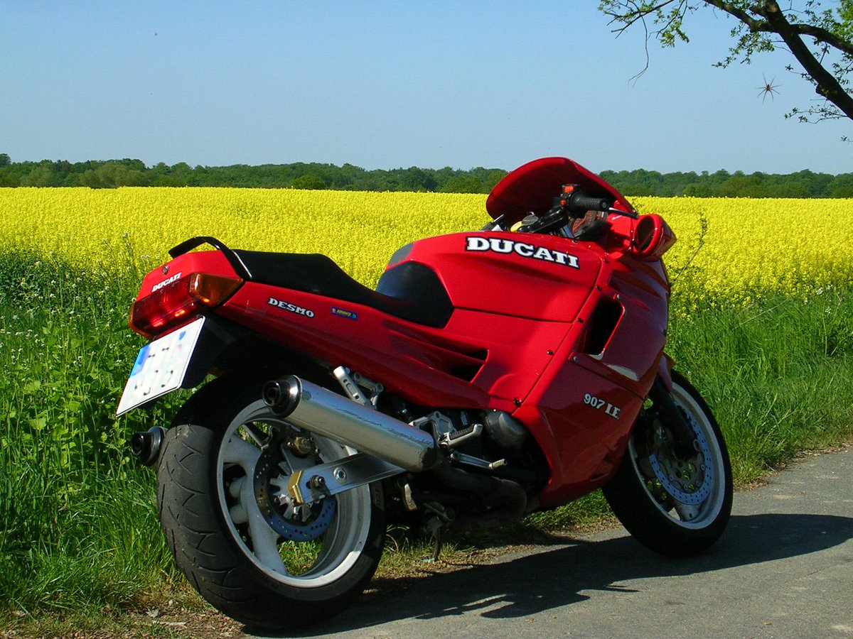 #Ducati Paso 907 I.E. instagram.com/p/wEMJRKAvrp