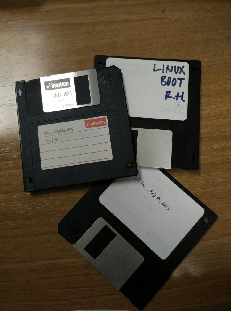 ranti's tweet image. Do you remember when #LOCKSS program was first run using floppy disk?