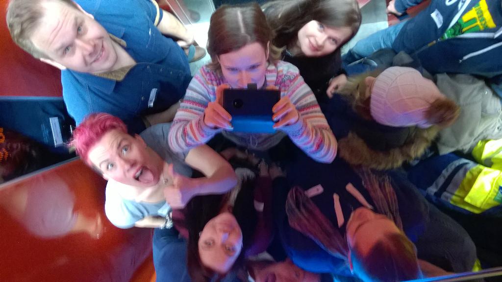 Emma Bruus tweet media