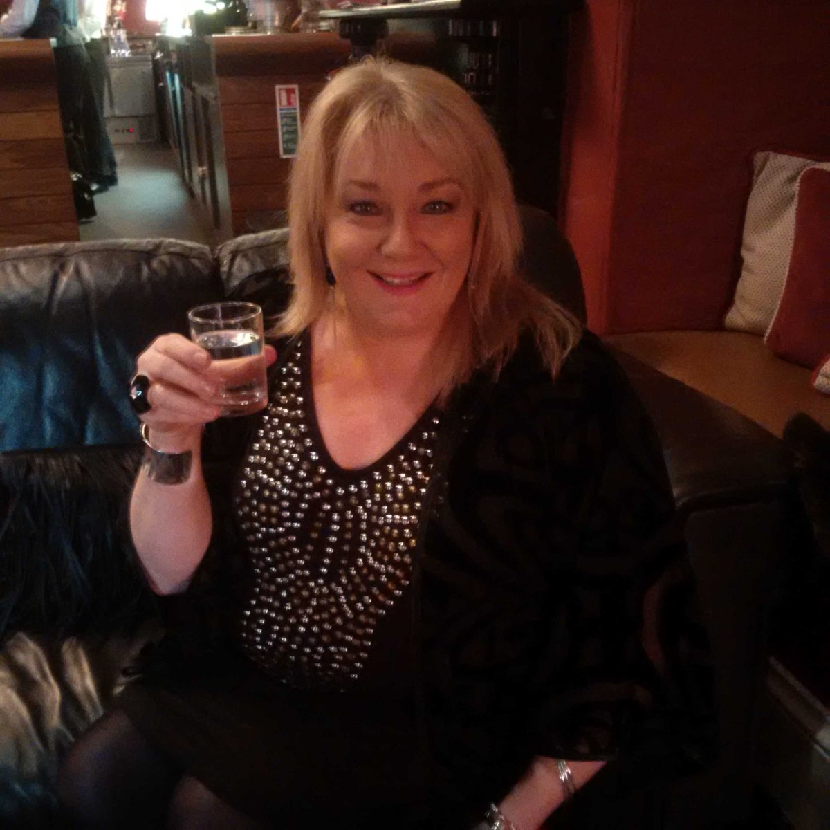 FlipflopRobbie's tweet photo. @therefectorybar after a long week time for @navygimlet1793 to revive me! #basilgimlet http://t.co/OKnzhE8T09