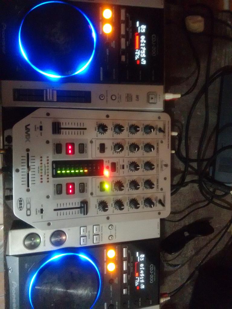 Cristiansmokee's tweet photo. Psicodelia pesada ontem #progtrance #daquelemodelo #duwe #sangue #shivas #@cid http://t.co/nWkG4clsRh