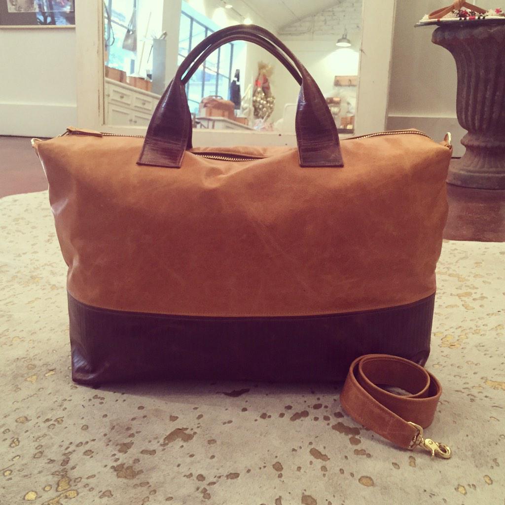 ShopSATCHEL's tweet photo. One lucky winner will walk away with this awesome #travelbag at the @mountainfilmsav festival January 23&amp;24! http://t.co/399c35dWvr