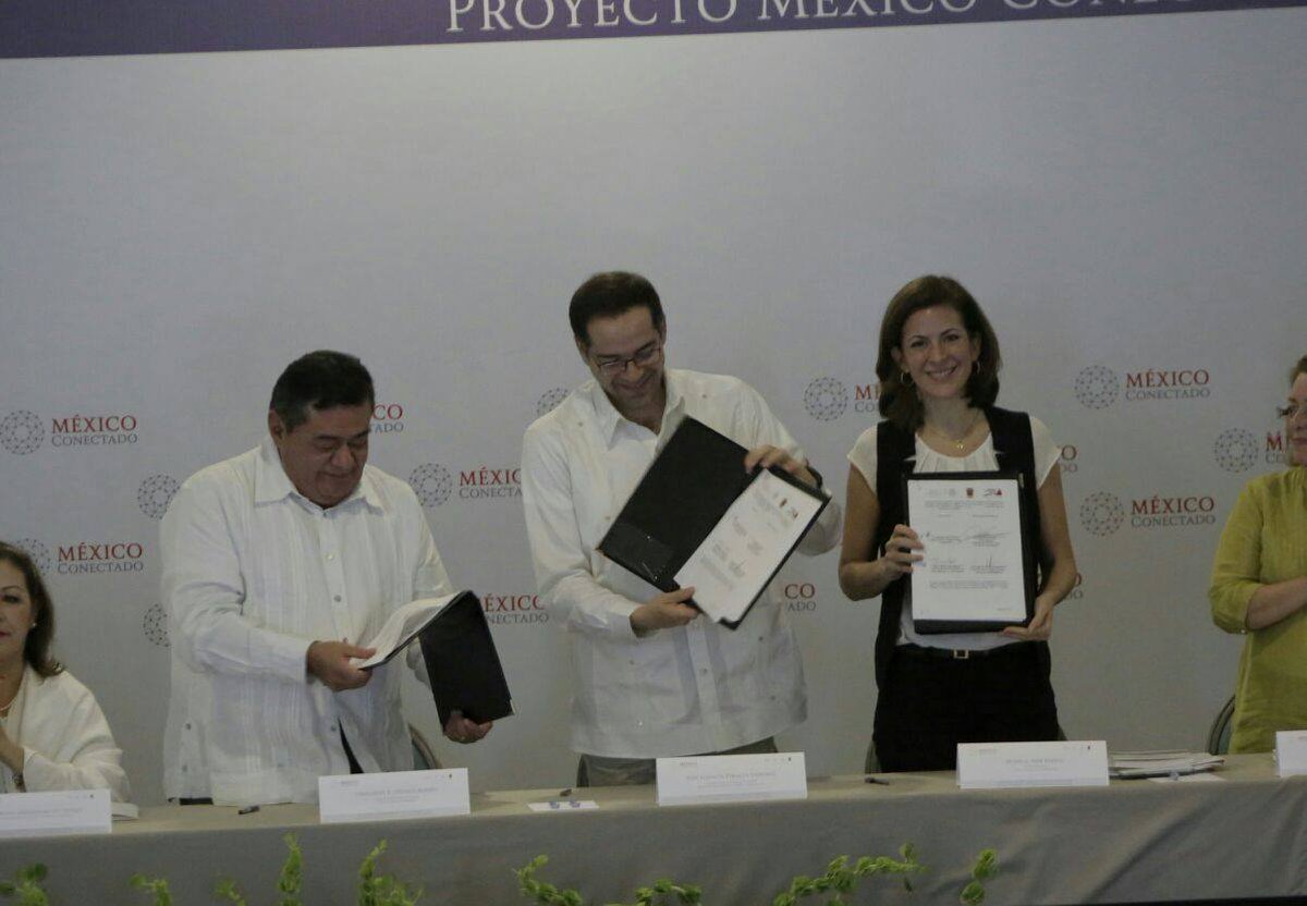 udg_oficial's tweet photo. Con proyecto #MéxicoConectado, Campeche tendrá 2 mil 500 posibles sitios públicos con acceso a Internet http://t.co/w6mkBHDFxB