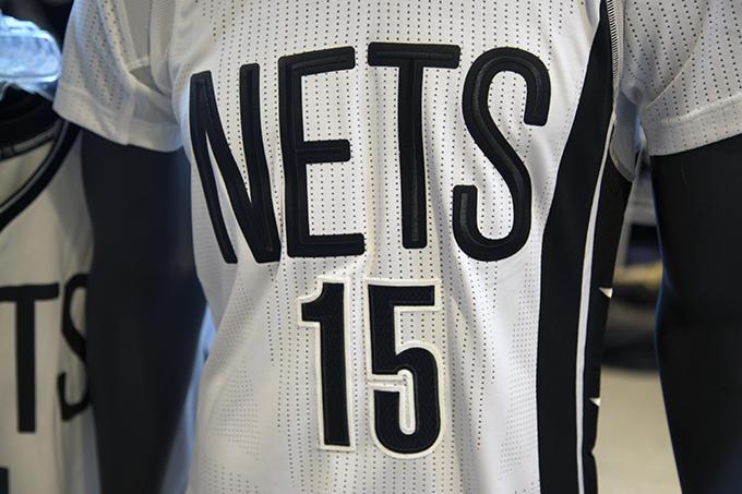 Brooklyn Nets Unveil Throwback Uniforms / X