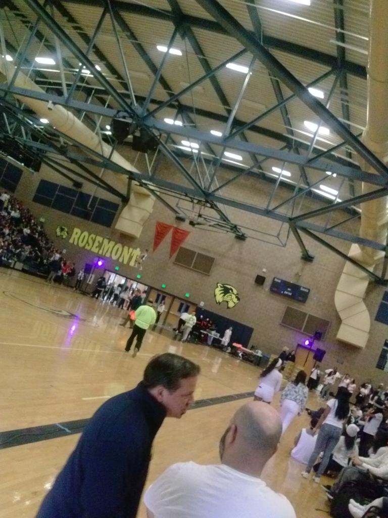 Rosemonthigh1's tweet photo. Black out Rally here at Rosemont starts at 11:30 http://t.co/zcxoFZs5po