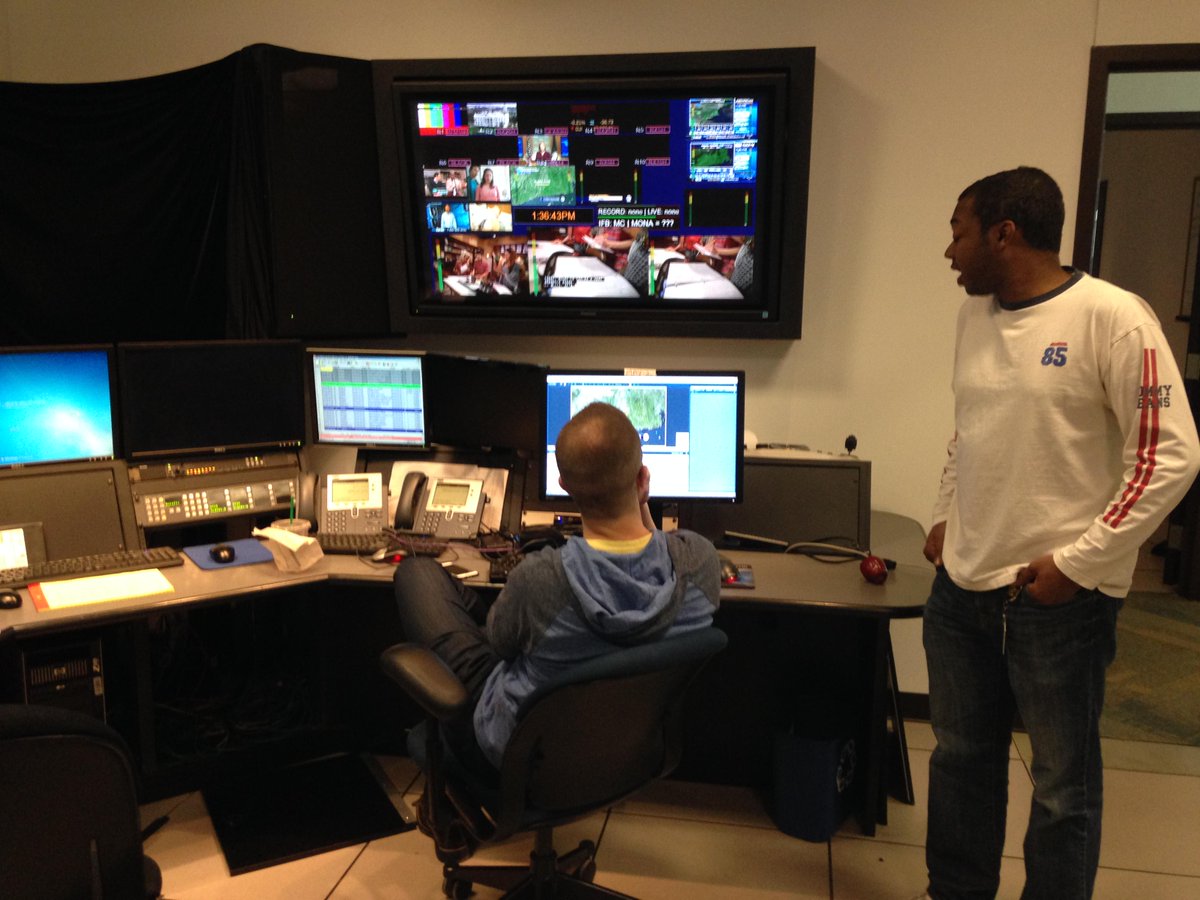 WFSBstudio's tweet photo. Ready... 'set'... go! @DixonWFSB and @JasonABowman are helping me get up and running for next week. http://t.co/6Bd9Taq0VA