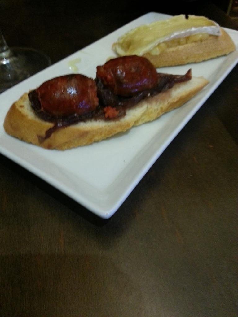 La Piconera, en el centro. Fatal..carta pobre pinchos rudiculos nada barato