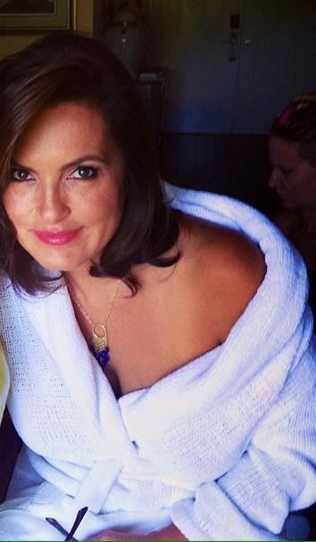Roses are red, violets are blue, Mariska Hargitay is 51 & still looks better than me and you. HAPPY BIRTHDAY 