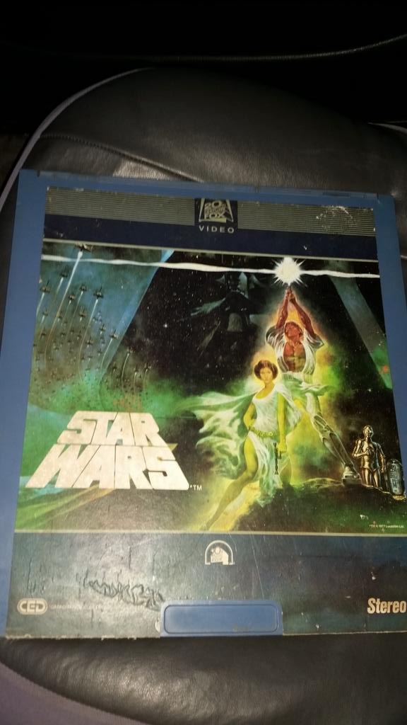 TheScrapsta's tweet photo. Got this at work today #starwars #oldschool #howthehelldoesthiswork http://t.co/5auXCDkrkR