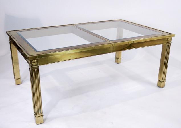 MovingForLove's tweet photo. A Beautiful Brass Mastercraft table bids start at $1.00 http://t.co/OLQyNy7HA4 @1stdibs @houzz http://t.co/ggNHkMJ1n5