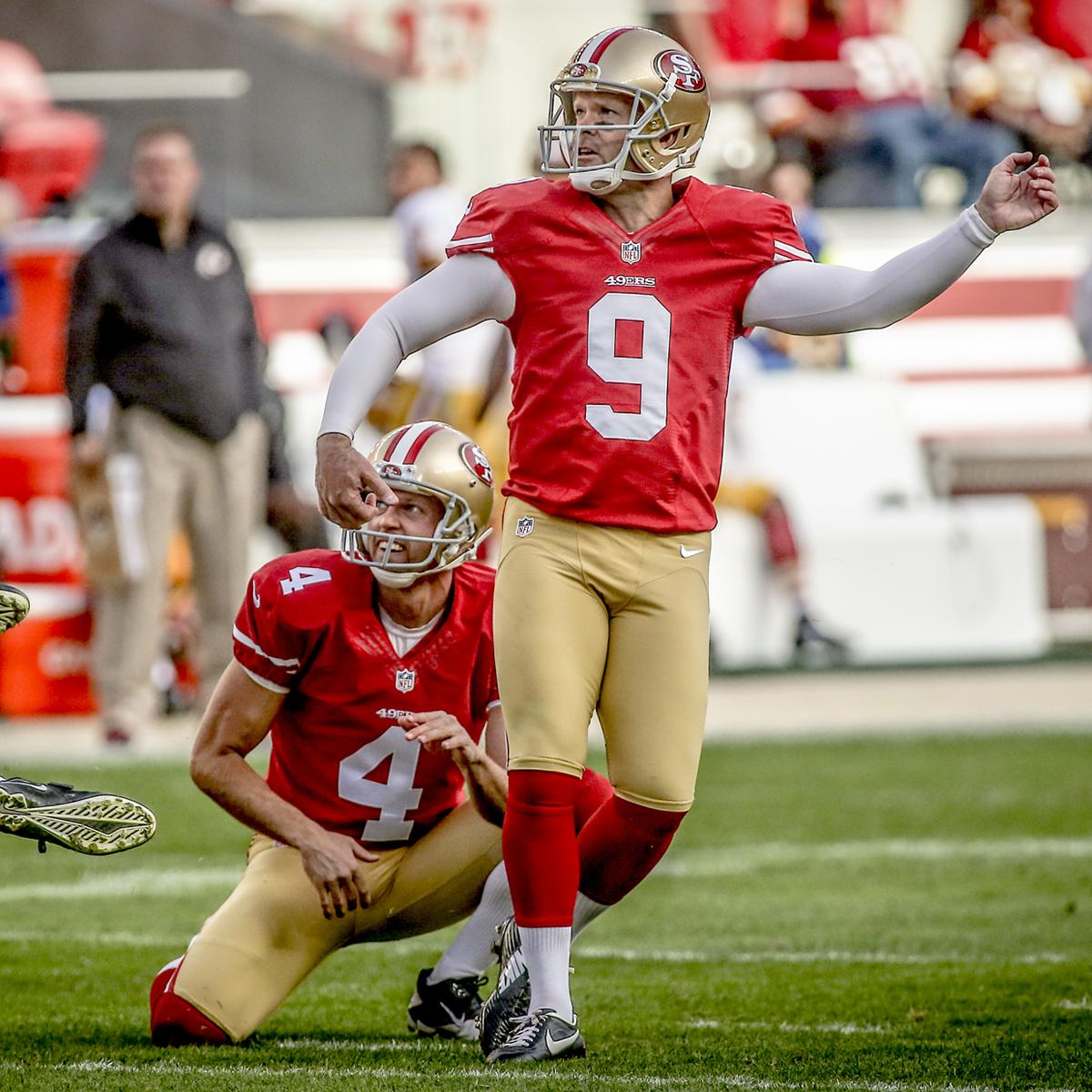 Happy 40th birthday, Phil Dawson.

Dawson holds the franchise record with 27 consecutive field goals. 