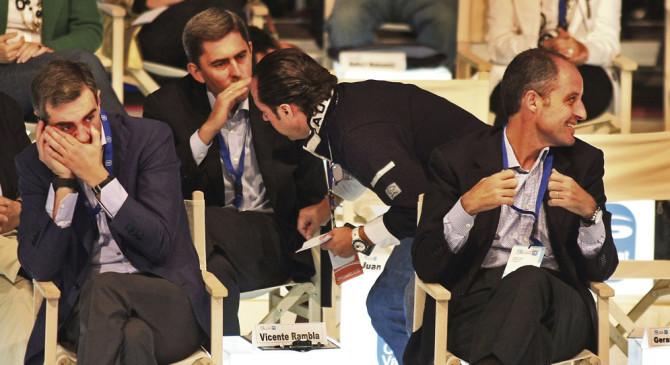 mariano9605's tweet photo. Los corruptos valencianos dejarán d robar 2 días al mes a beneficio de Unicef http://t.co/iaF8iq1HB2 "Toque de humor" http://t.co/SpyWjF4iQQ