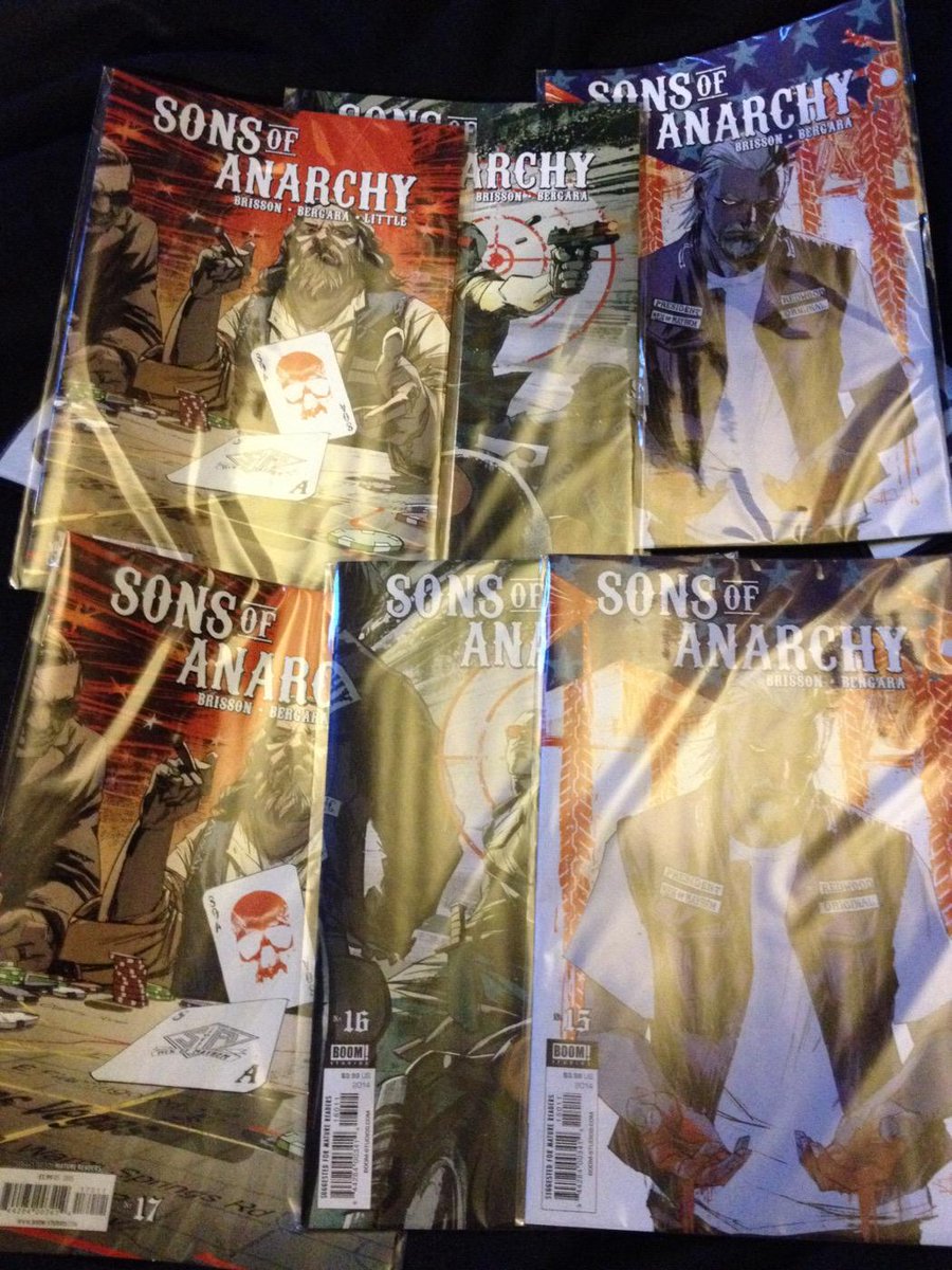 myReligionvn's tweet photo. Got my copies of the past 3 issues of #SOAComics @KyleKylewhite @SONSofAfans @SOAIrishKings @sutterphiles http://t.co/wq09lU6dOX