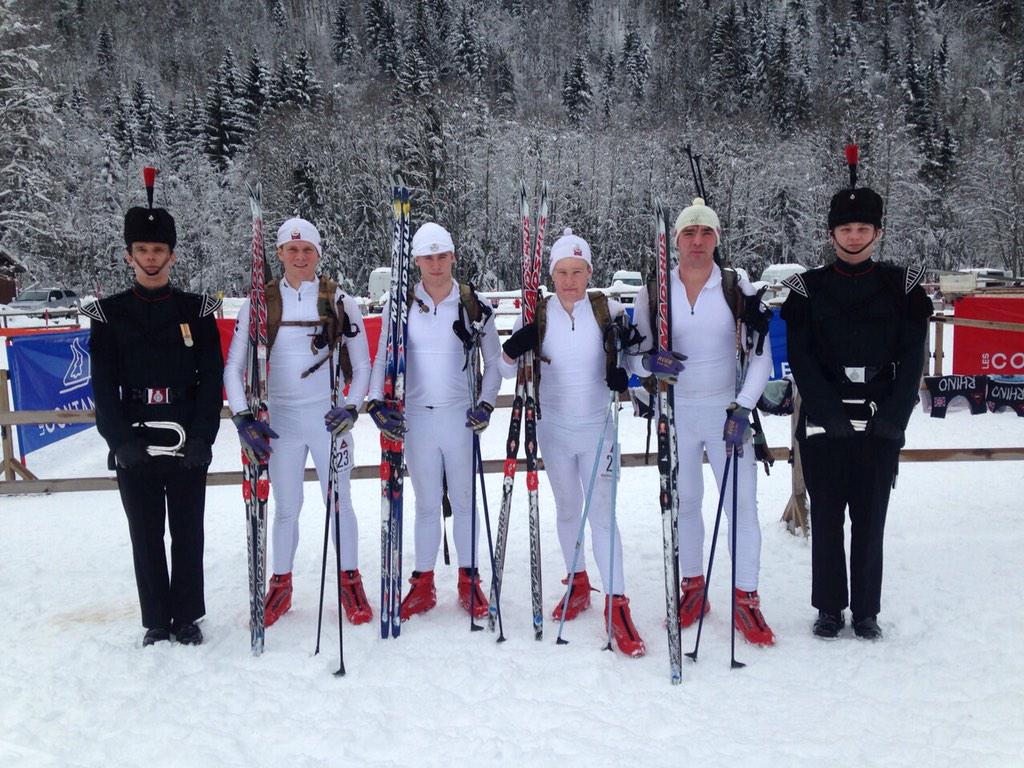 5 Rifles Nordic ski team and Buglers after the Ex Pipedown patrol comp.