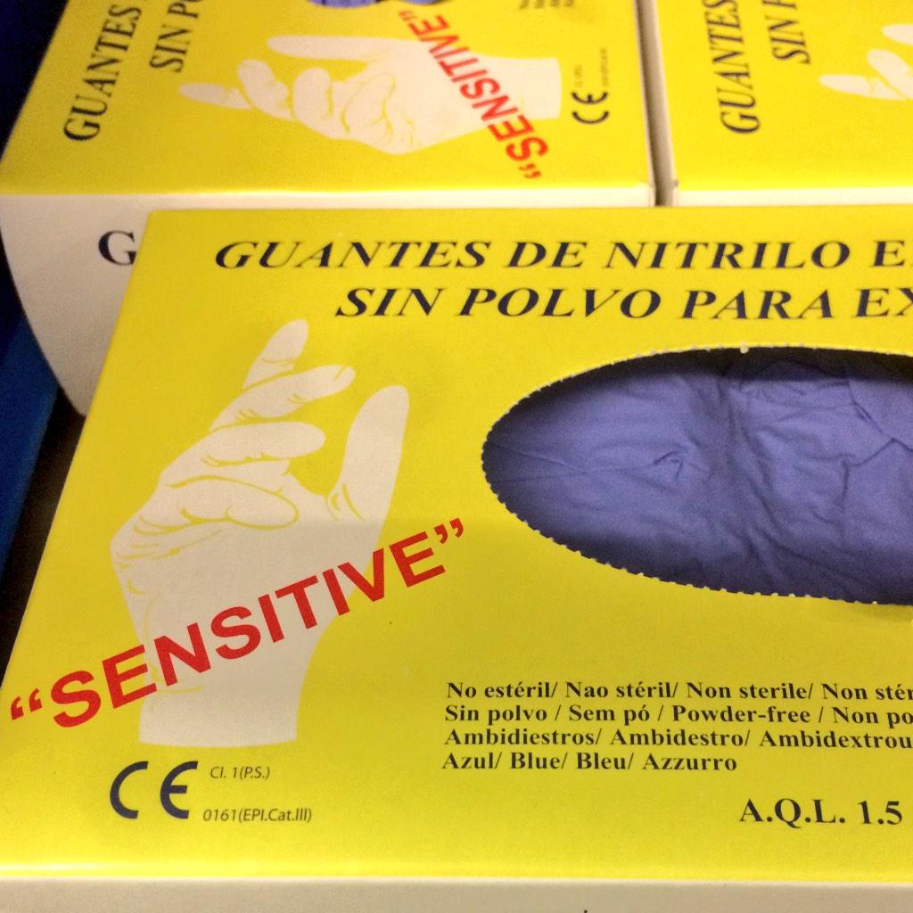 EnfrmraSaturada's tweet photo. Nuevos guantes sensitive, para un contacto íntimo piel con piel. 
Guantes real feel. http://t.co/ztb2uykSZK