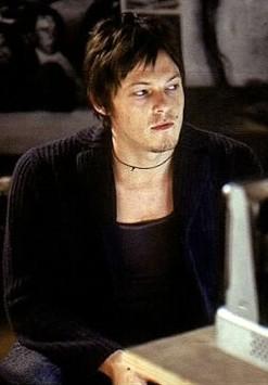 NomanTwd's tweet photo. I was a baby and Norman was like this #NormanReedus 😂😂😂😂😂😍😍😍💜💜💜💜💜 http://t.co/x6eelkDXwE
