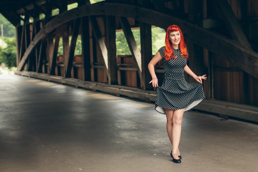 MissDaphneGene's tweet photo. You can't go wrong in a form fitting #dress that is modern with a #vintage &amp; #classic feel. #LoveLustRun @TLC http://t.co/i2pXWis8t7