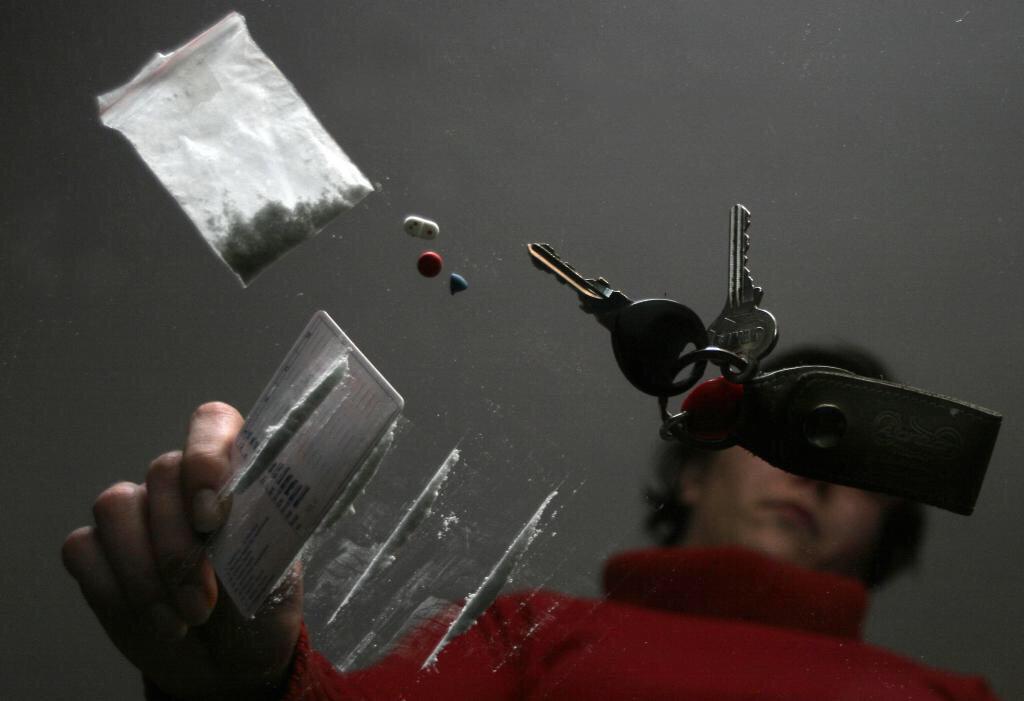 DYALAlacanti's tweet photo. ¿De verdad aporta tanto la #droga cuando sales de #fiesta? Piénsalo antes de sufrir #accidente #consejos #Alicante http://t.co/dobsDwSB5L