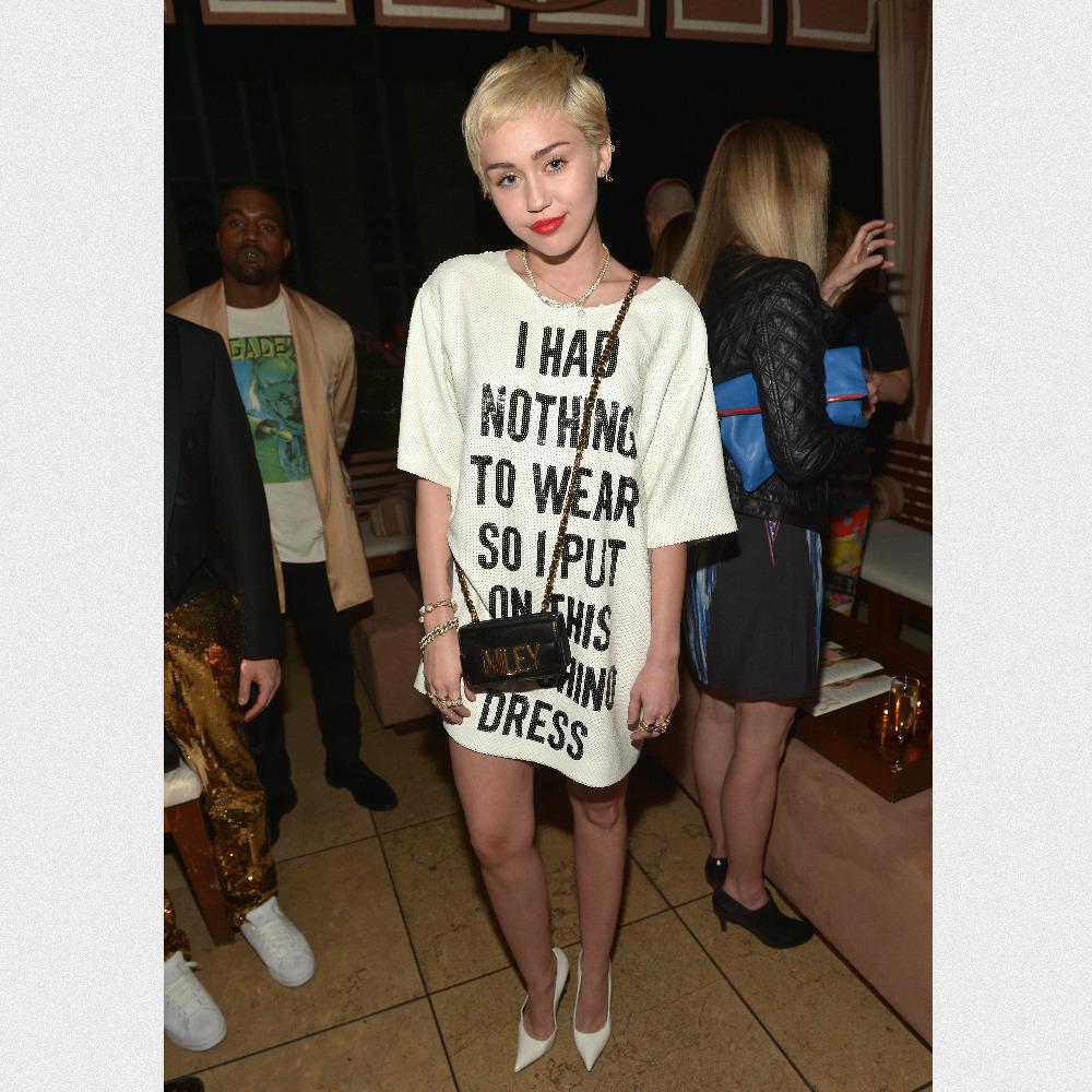 BadGalMiiley's tweet photo. http://t.co/Q3J1bNPOE1