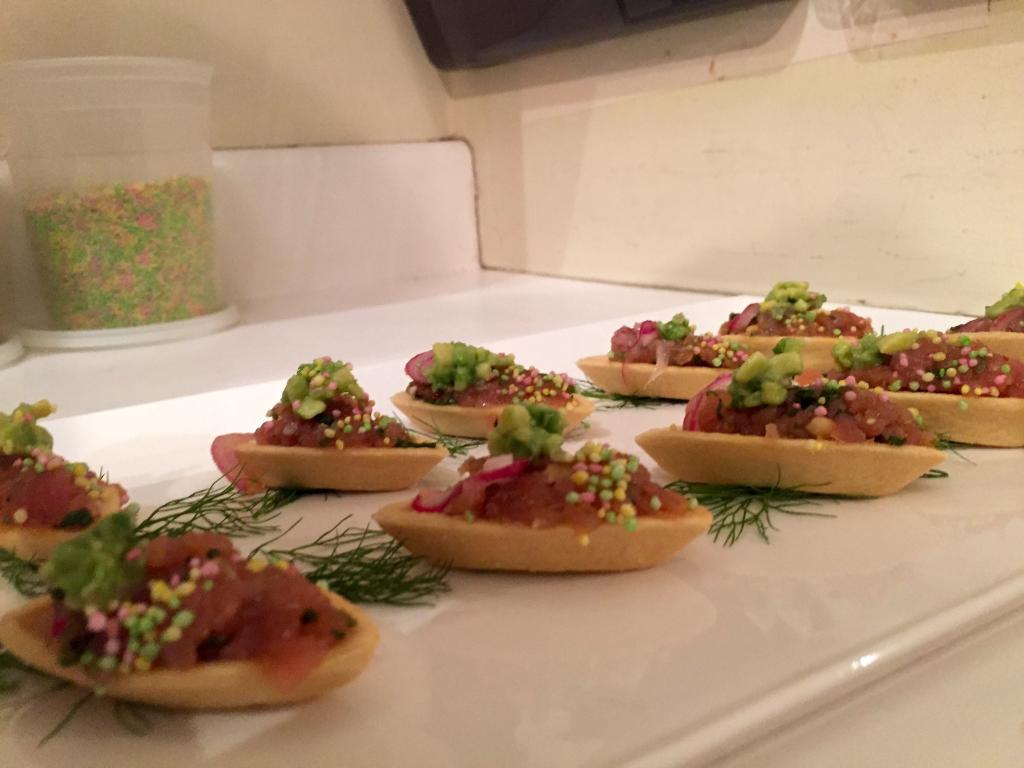 cutandflame's tweet photo. Ahi tuna w picked onions and avo yuzu. #Sundance #greygoose #flybeyond #myworldonaplate @chefkevenlee http://t.co/NFFXUkdhGk