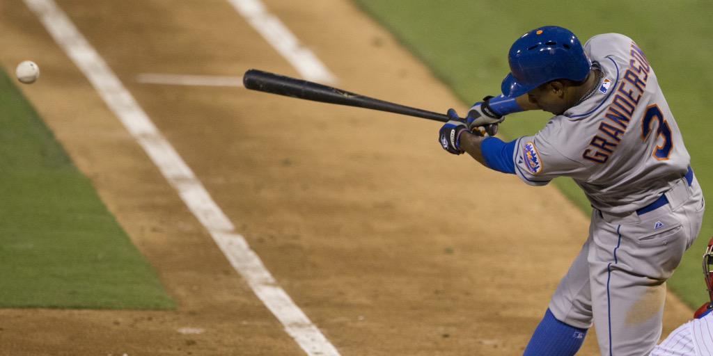 Cut4's tweet photo. Followers to RETWEET can win a @cgrand3 bat. #MLBFC http://t.co/eAFEgxM5r6