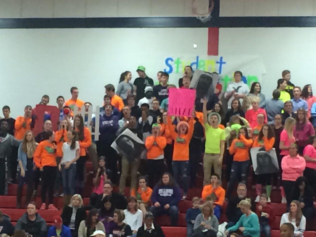 wsdlhsstuco's tweet photo. Tonight's student section #freshsection http://t.co/OCAH4rCRjT